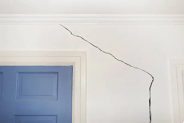 How To Fix Cracks In Drywall in The Colony TX How To Fix Cracks In Drywall in The Colony TX